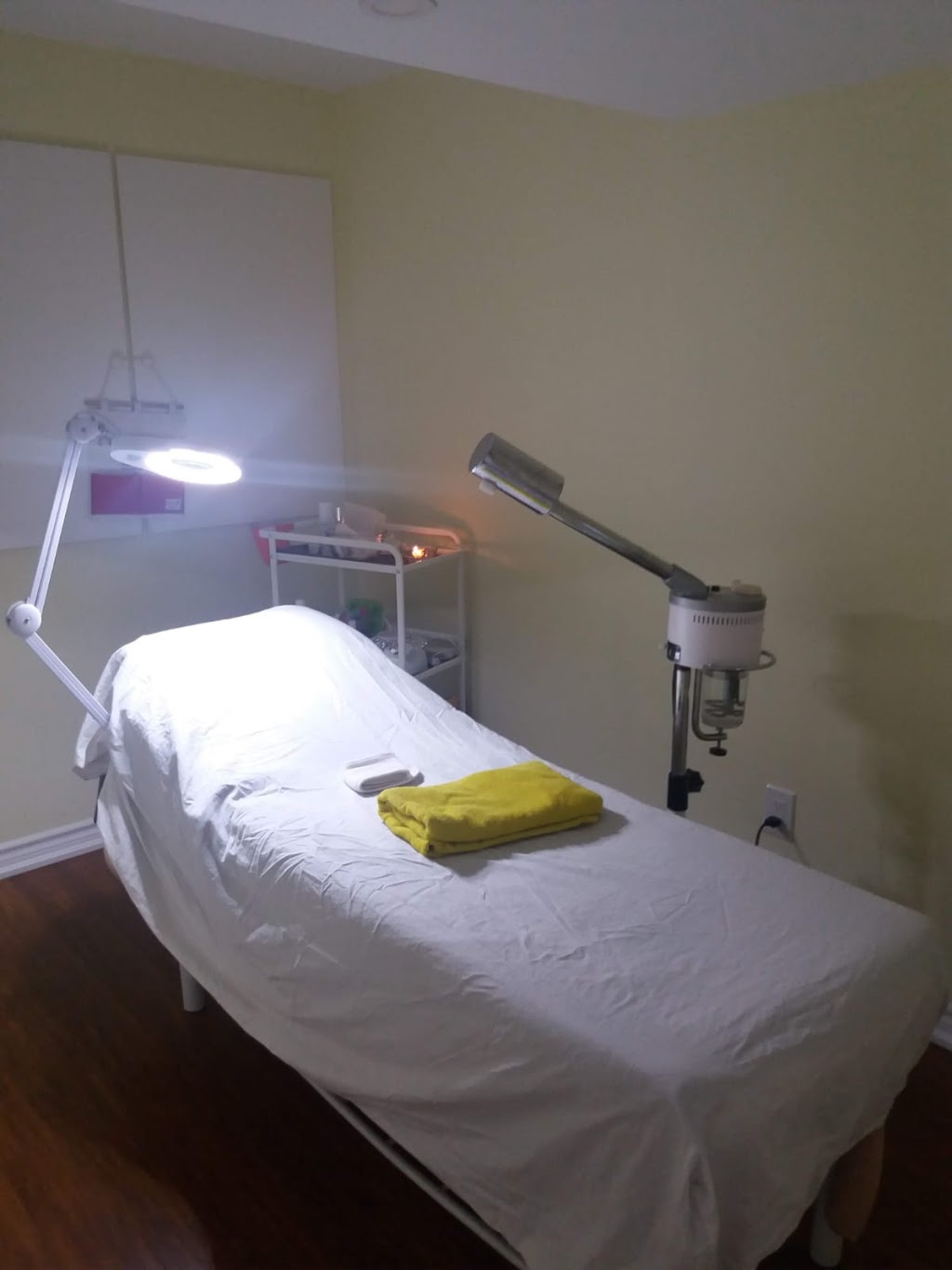 Hair Repair Beauty Salon | Campwood Cres, Brampton, ON L6P 3S9, Canada | Phone: (647) 648-1323