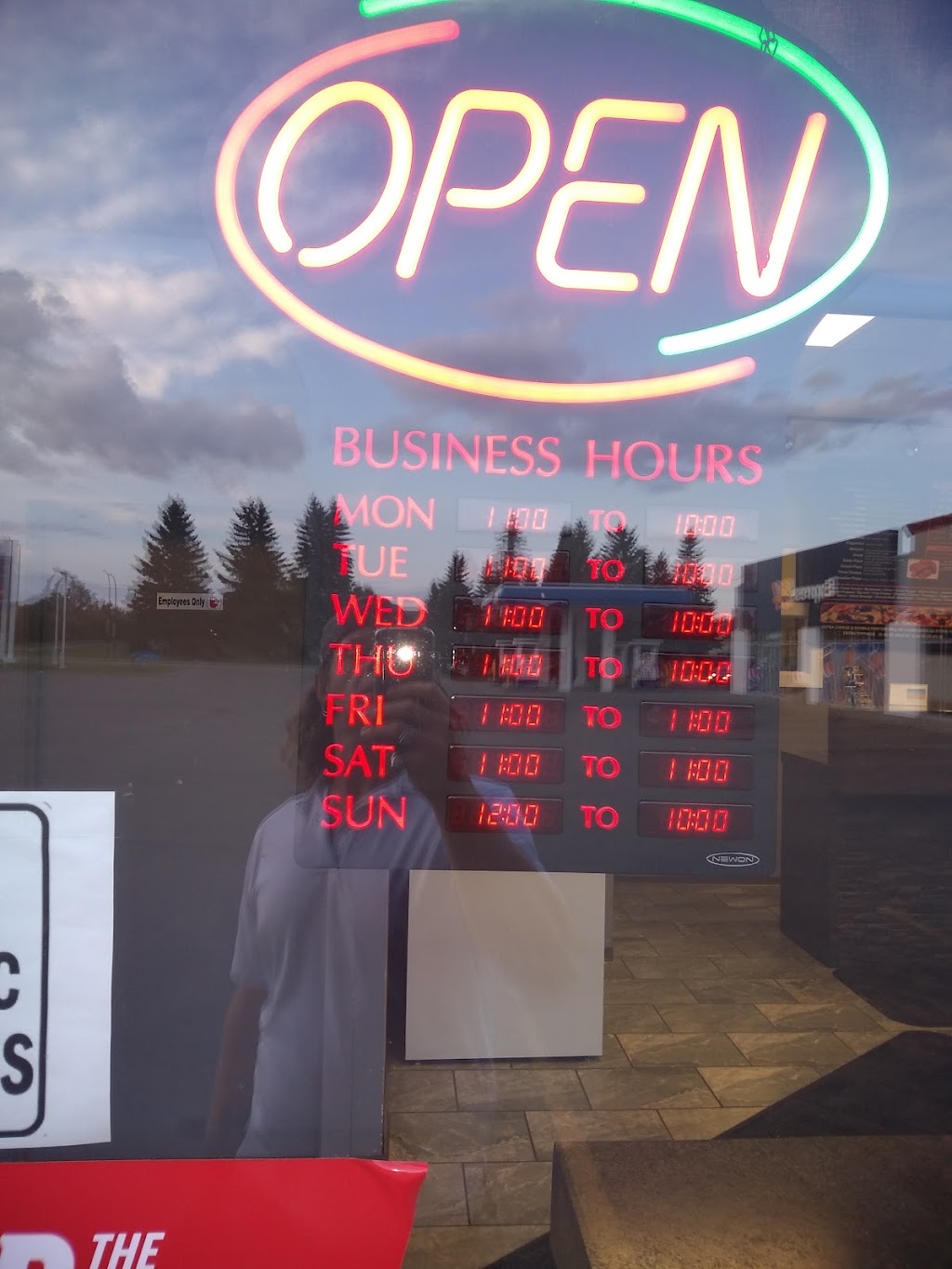 The Pizza Boxx( Red Deer) | 88 Howarth St #7, Red Deer, AB T4N 6V9, Canada | Phone: (403) 348-5151