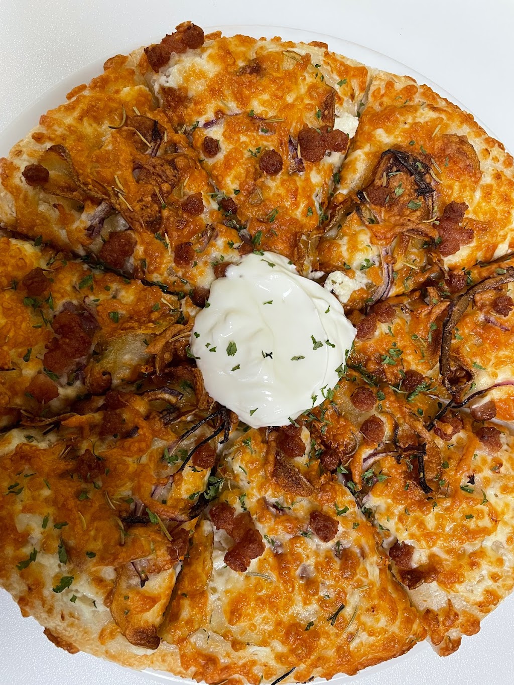 Pizza Hausle and Broaster Chicken | 11154 11th St NE #150, Calgary, AB T3K 2R5, Canada | Phone: (587) 230-0786