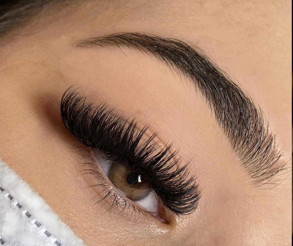 Blubella Lash Boutique | 1305 Burrard St, Vancouver, BC V6Z 1Z7, Canada | Phone: (778) 770-5372