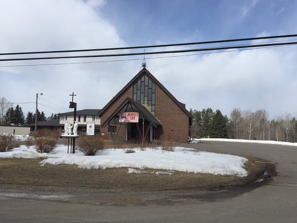 Holy Family Church | 2055 Rosslyn Rd, Thunder Bay, ON P7K 1H7, Canada | Phone: (807) 473-9722