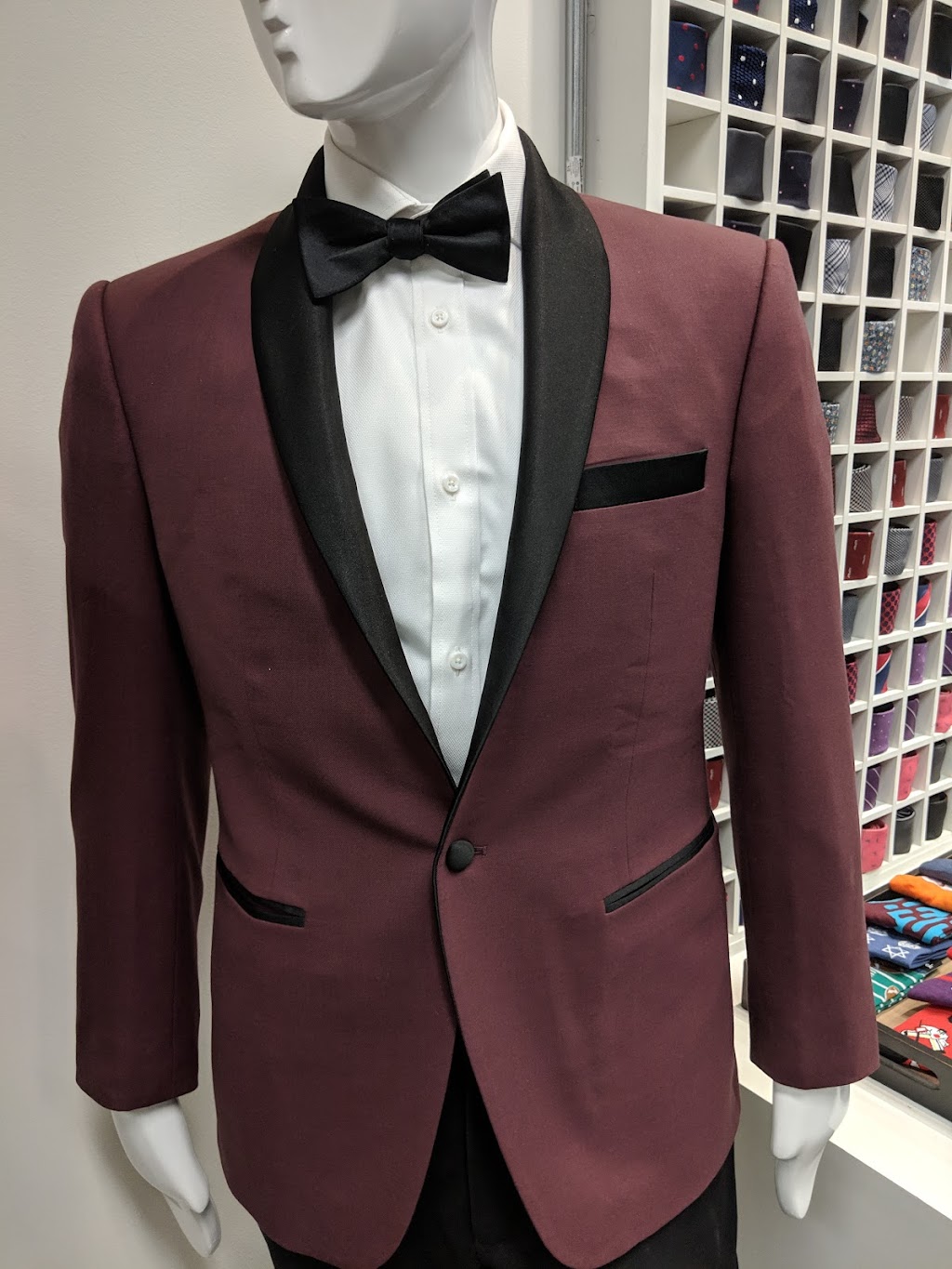 Eph Apparel | 815 10 Ave SW, Calgary, AB T2R 0B4, Canada | Phone: (403) 536-4028