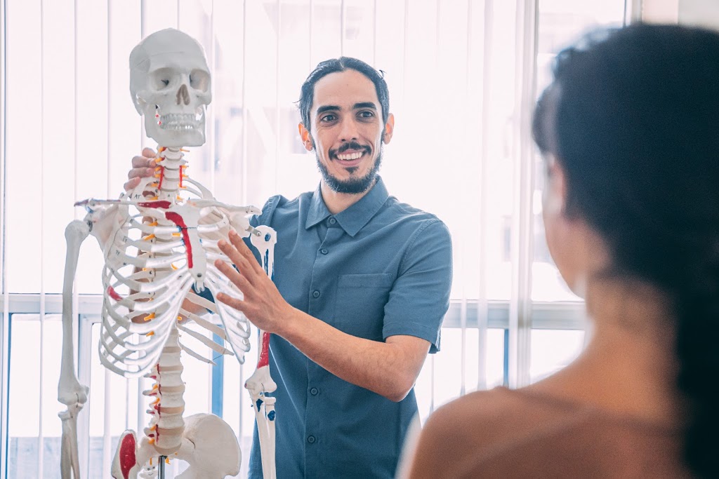 Osteopathic Manual Practitioner Toronto - Alvaro Esteban | 600 Sherbourne St Suite 408, Toronto, ON M4X 1W4, Canada | Phone: (416) 729-6511