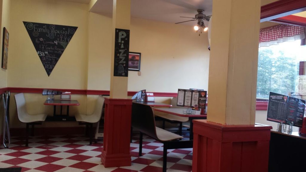 Big Reds Restaurant | 222 Central St, Chester, NS B0J 1J0, Canada | Phone: (902) 275-3777