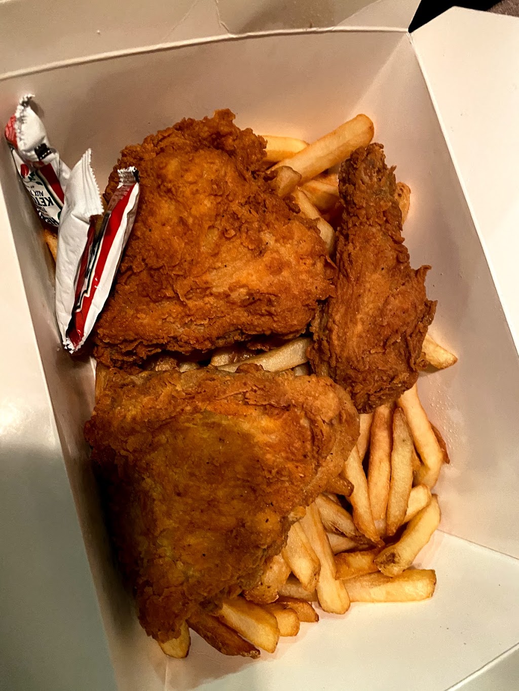 Krispo Chicken | 1585 The Queensway, Etobicoke, ON M8Z 1T8, Canada | Phone: (647) 748-1585