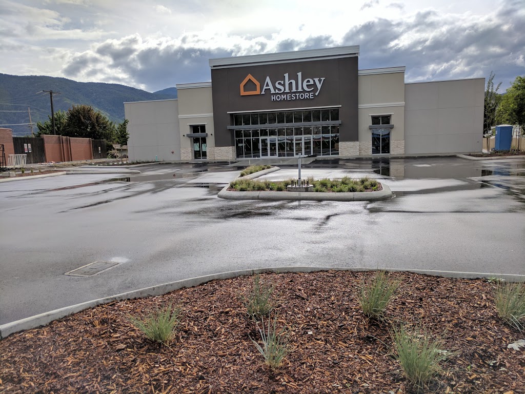Ashley HomeStore | 3039 Skaha Lake Rd, Penticton, BC V2A 6G3, Canada | Phone: (236) 422-3220