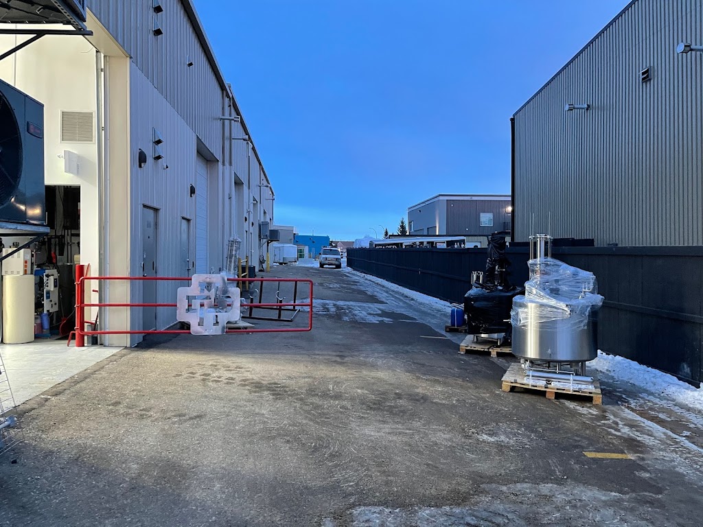 Zeebees Siding | 11241 224 St NW, Edmonton, AB T5S 2T8, Canada | Phone: (780) 487-5700