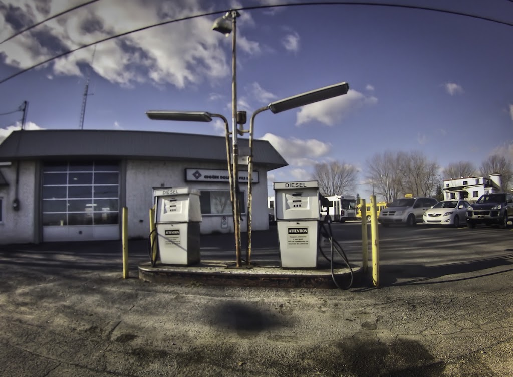 Autobus Dolbec E & Fils Inc | 10, rue Jean-Talon, Saint-Jean-sur-Richelieu, QC J2W 1P2, Canada | Phone: (450) 348-3535