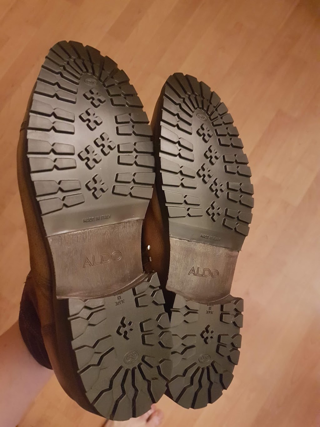 Quinpool Shoe Repair | 6423 Quinpool Rd, Halifax, NS B3L 1A8, Canada | Phone: (902) 423-6592