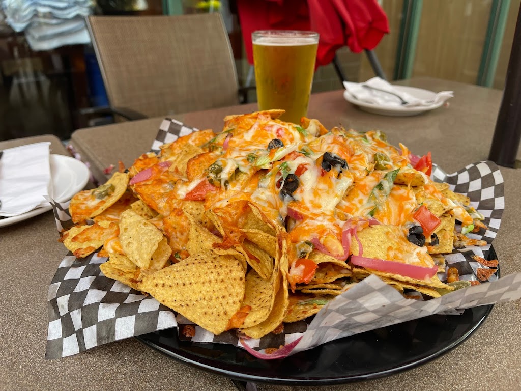 Islands Bar & Patio | 100 Esplanade Ave, Harrison Hot Springs, BC V0M 1K0, Canada | Phone: (604) 796-2244