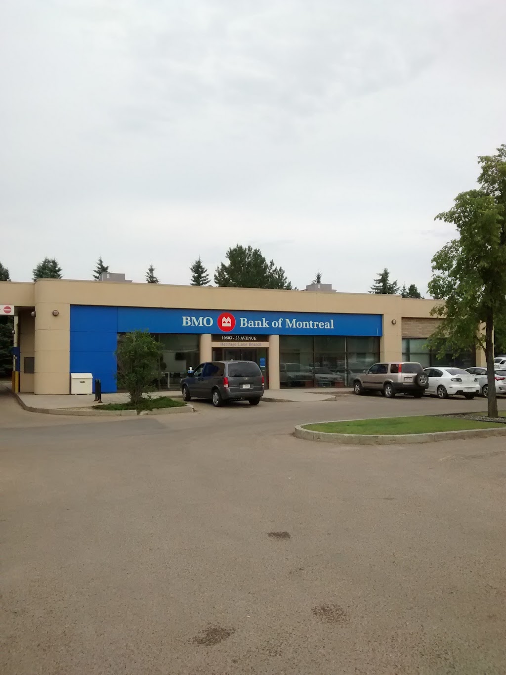BMO Bank of Montreal | 10803 23 Ave NW, Edmonton, AB T6J 7B5, Canada | Phone: (780) 441-6521