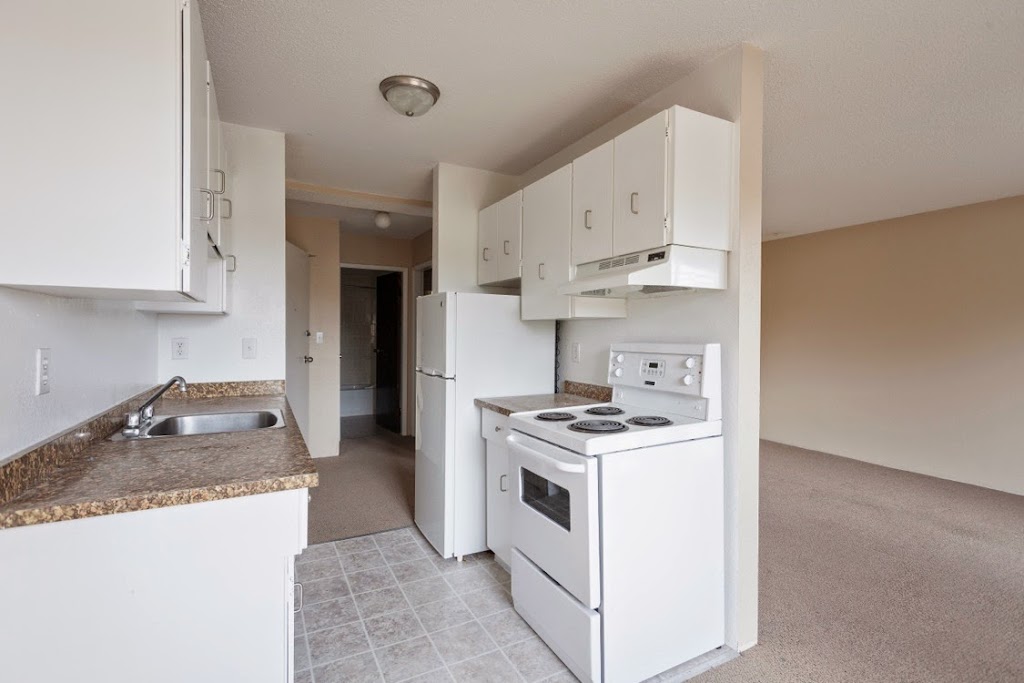 Mayfair Manor Apartments | 827 Selkirk Ave, Esquimalt, BC V9A 2T7, Canada | Phone: (778) 403-0034