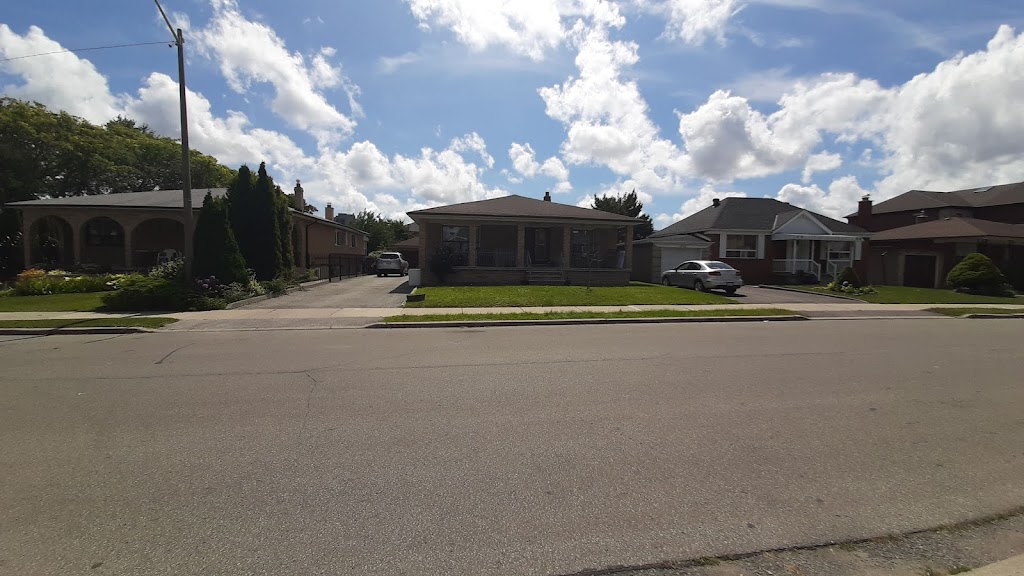 Wenderly Park | 89 Wenderly Dr, North York, ON M6B 2P4, Canada | Phone: (416) 338-4386