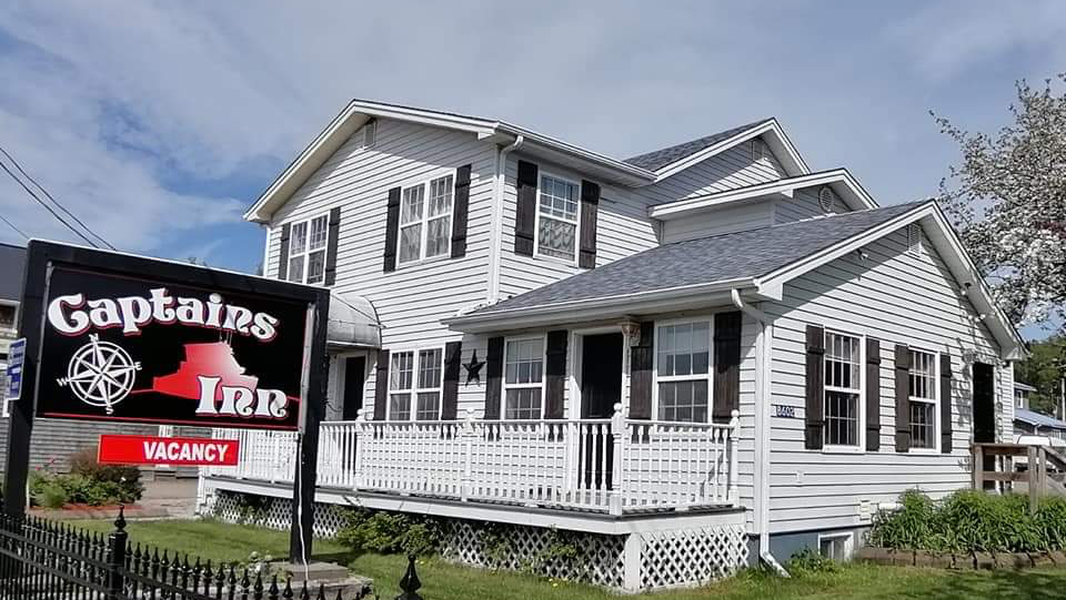 Captains Inn | 8602 Main Street, Route 114, Alma, NB E4H 1N5, Canada | Phone: (506) 887-2017