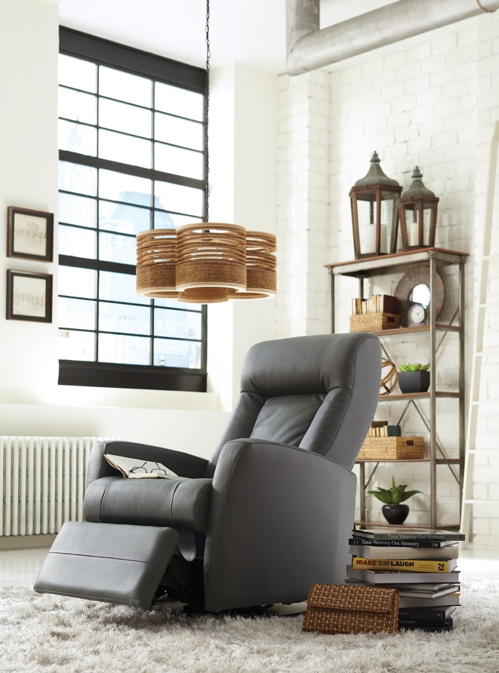 Yvonne’s Furniture | 14129 130 Ave NW, Edmonton, AB T5L 3M6, Canada | Phone: (780) 702-2111