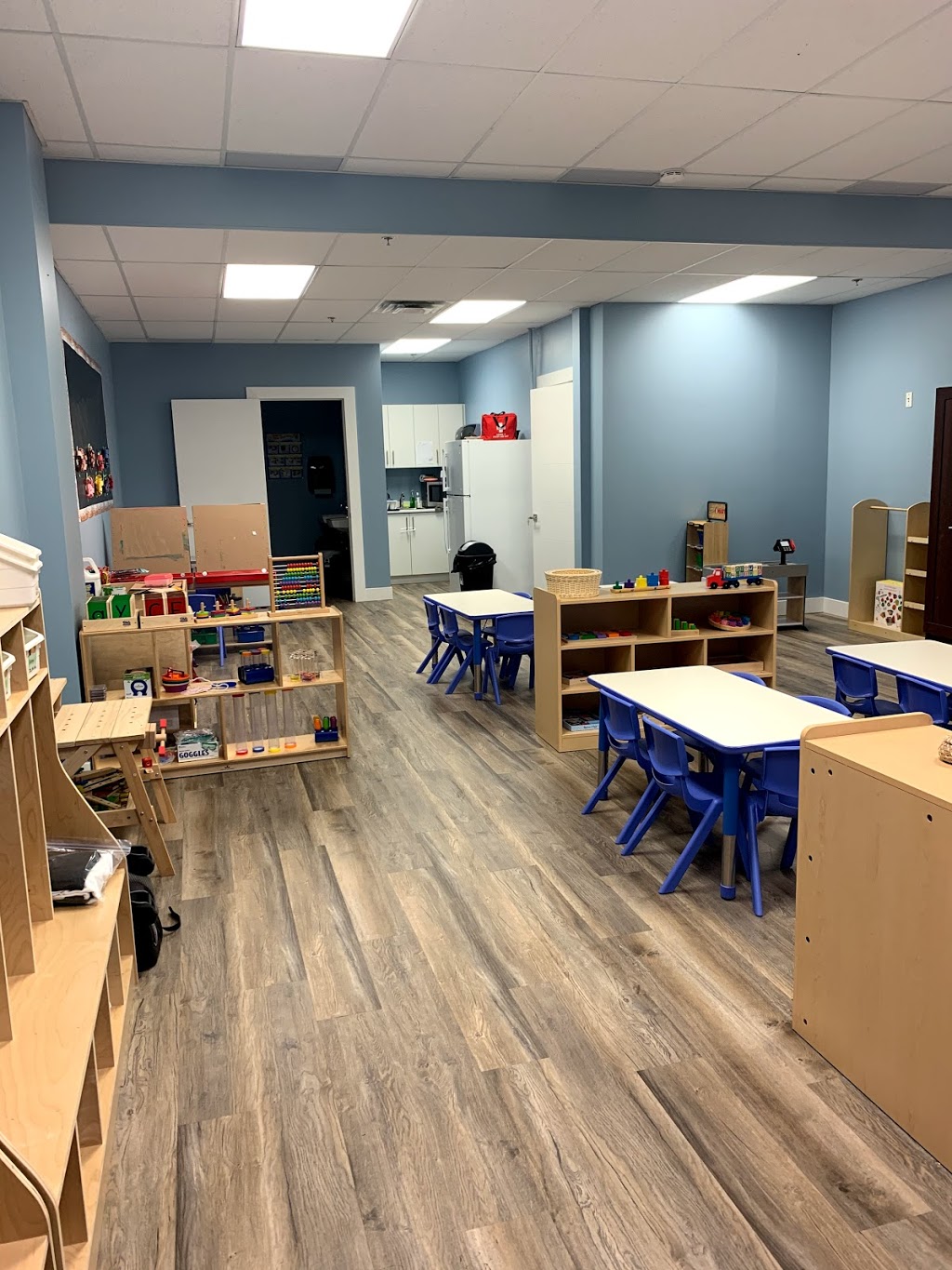 Junior Einsteins Academy Fleetwood -Surrey Daycare and Preschool | #103 &, 8501 162 St #107, Surrey, BC V4N 1B2, Canada | Phone: (604) 500-3523
