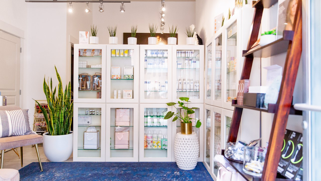 Eco Chic Spa/ Beauty | 37864 3 Ave, Squamish, BC V8B 0R2, Canada | Phone: (604) 905-7747