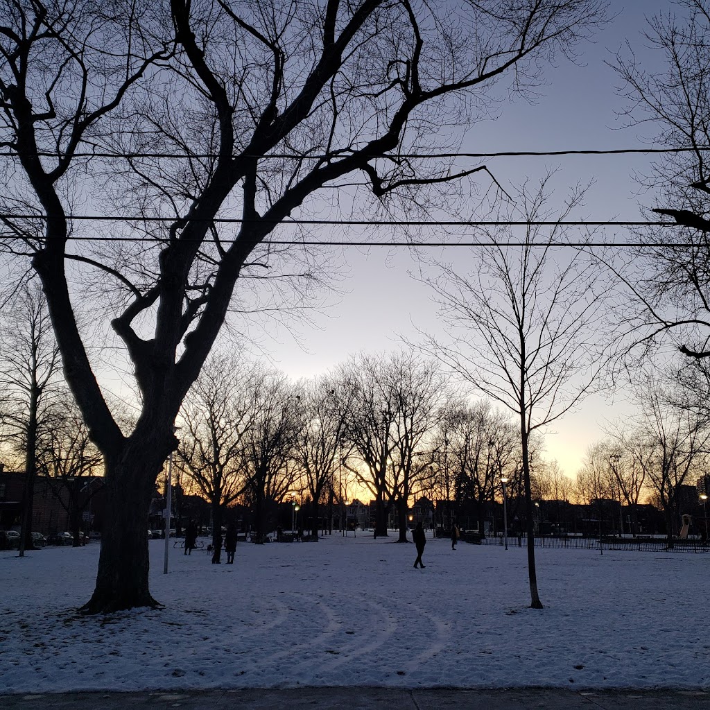 Dovercourt Park | 155 Fernbank Ave, Toronto, ON M6H 3A2, Canada | Phone: (416) 338-4386