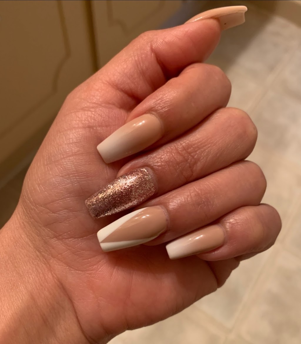 Elegant nails salon & spa | 645 Westmount Rd E, Kitchener, ON N2E 3S3, Canada | Phone: (226) 606-8487