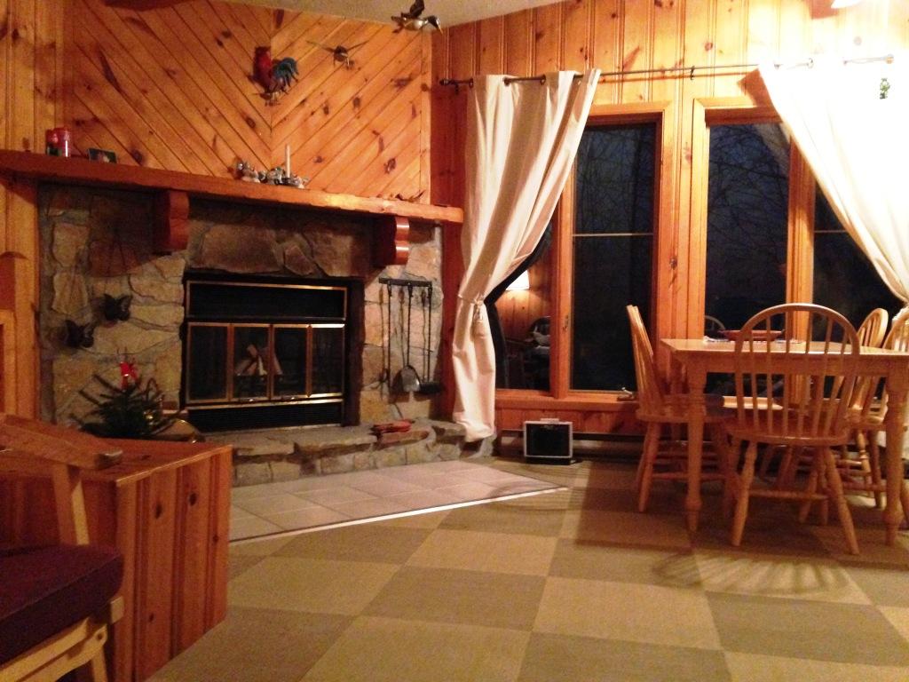 Chalet Petit Chantecler | 109 Rue de Montreux, Val-David, QC J0T 2N0, Canada | Phone: (514) 296-7465