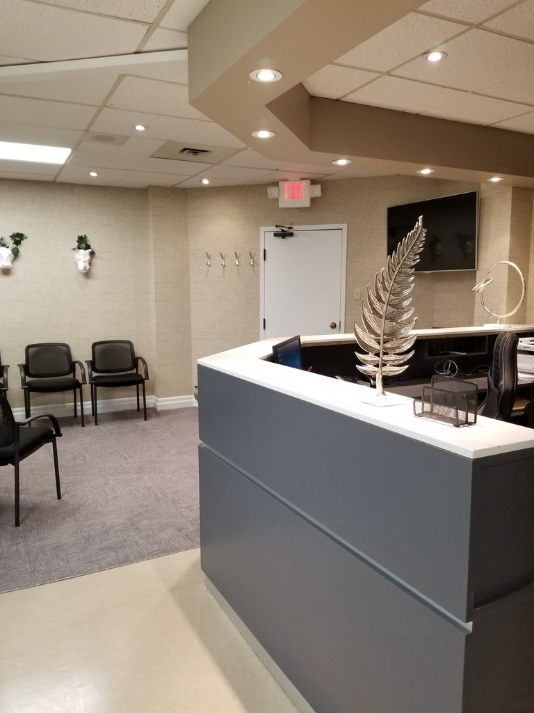 Dr Farah Ahmad Dentistry | 680 Silver Creek Blvd, Mississauga, ON L5A 3Z1, Canada | Phone: (905) 306-7111