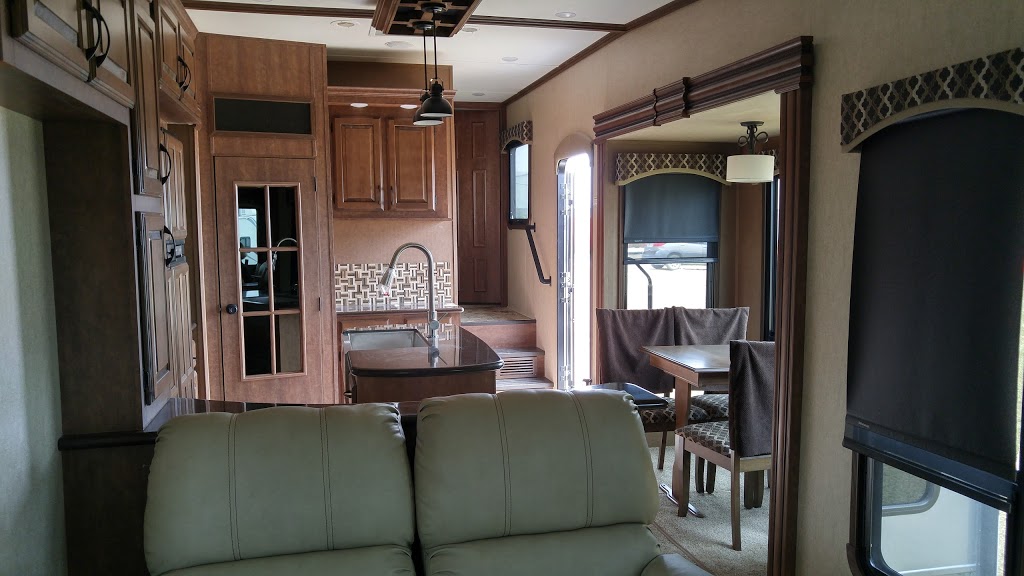 Fraserway RV - Edmonton | 21910 Stony Plain Rd, Edmonton, AB T5S 2C3, Canada | Phone: (780) 447-5681