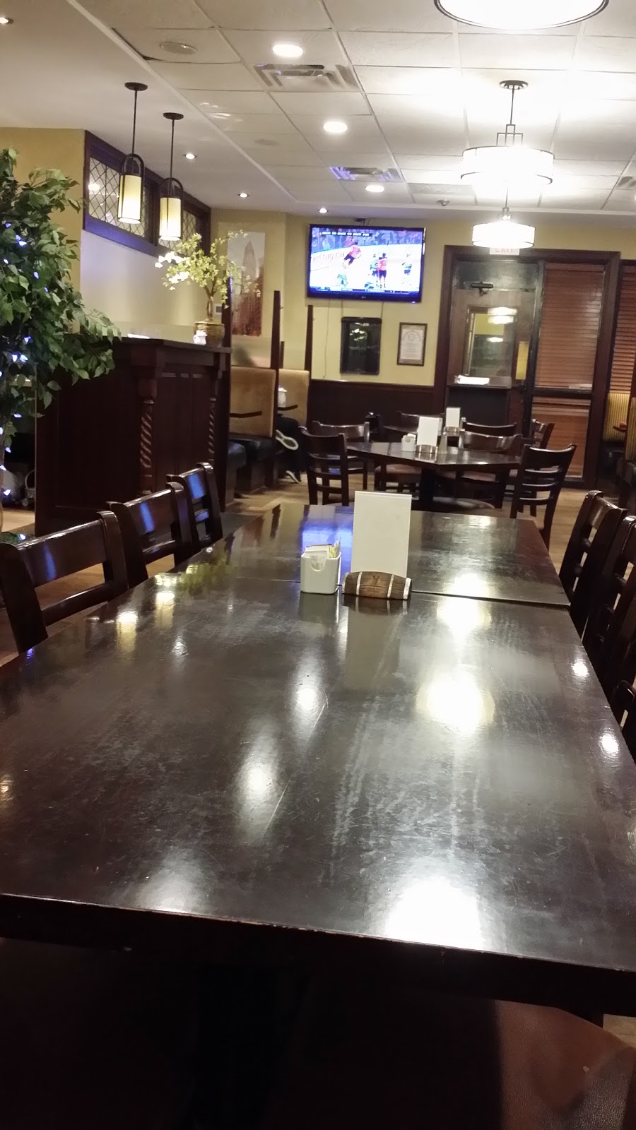 Park West Inn | 525 Dale Blvd, Winnipeg, MB R3R 2J8, Canada | Phone: (204) 895-8200