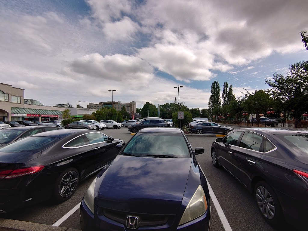 Alexandra Plaza | 8291 Alexandra Rd, Richmond, BC V6X 1C3, Canada | Phone: (604) 231-8141