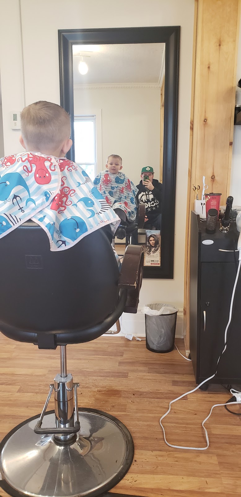 Revamped Hair Design | 162 Dundas St E, Trenton, ON K8V 1L7, Canada | Phone: (613) 392-2228