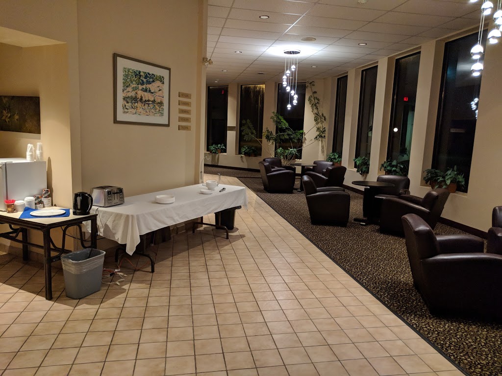 The Admiral Inn & Conference Center | 1754 Ontario 7 west, Lindsay, ON K9V 4R2, Canada | Phone: (705) 328-1743