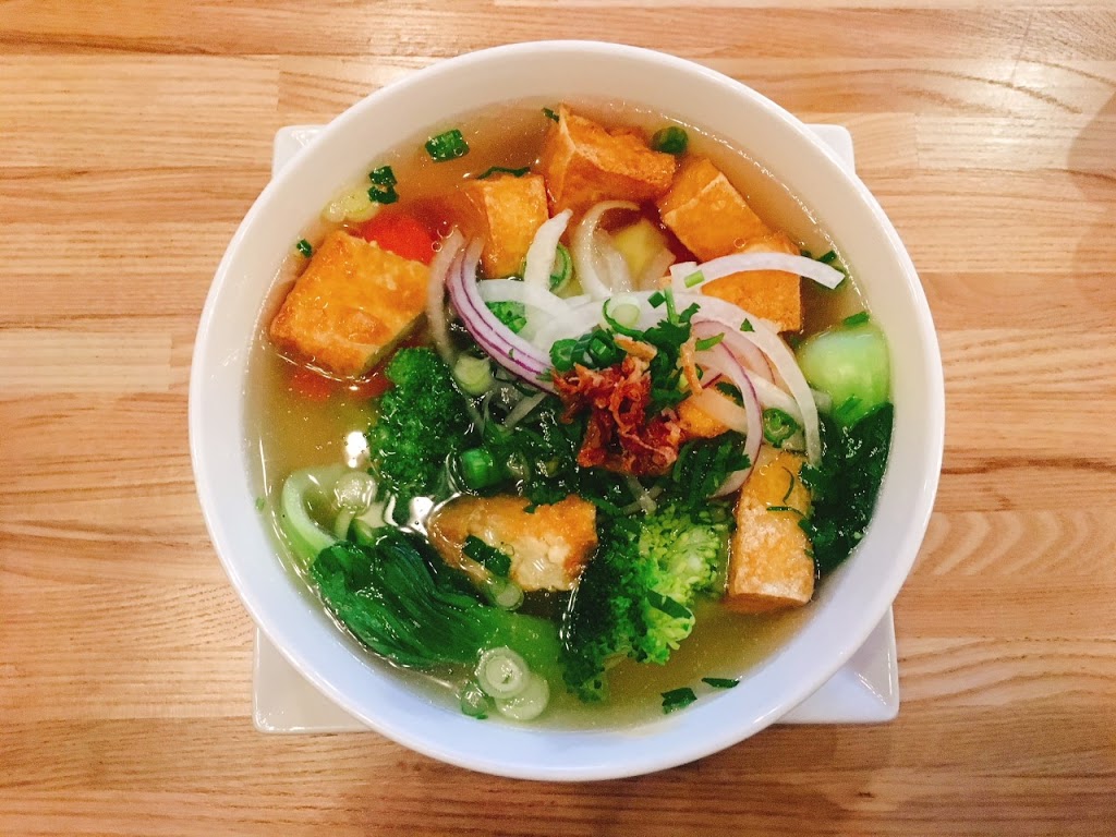 DUNDAS Eat + Drink - six o pho | 2077 Dundas St, Vancouver, BC V5L 1J5, Canada | Phone: (604) 420-1200