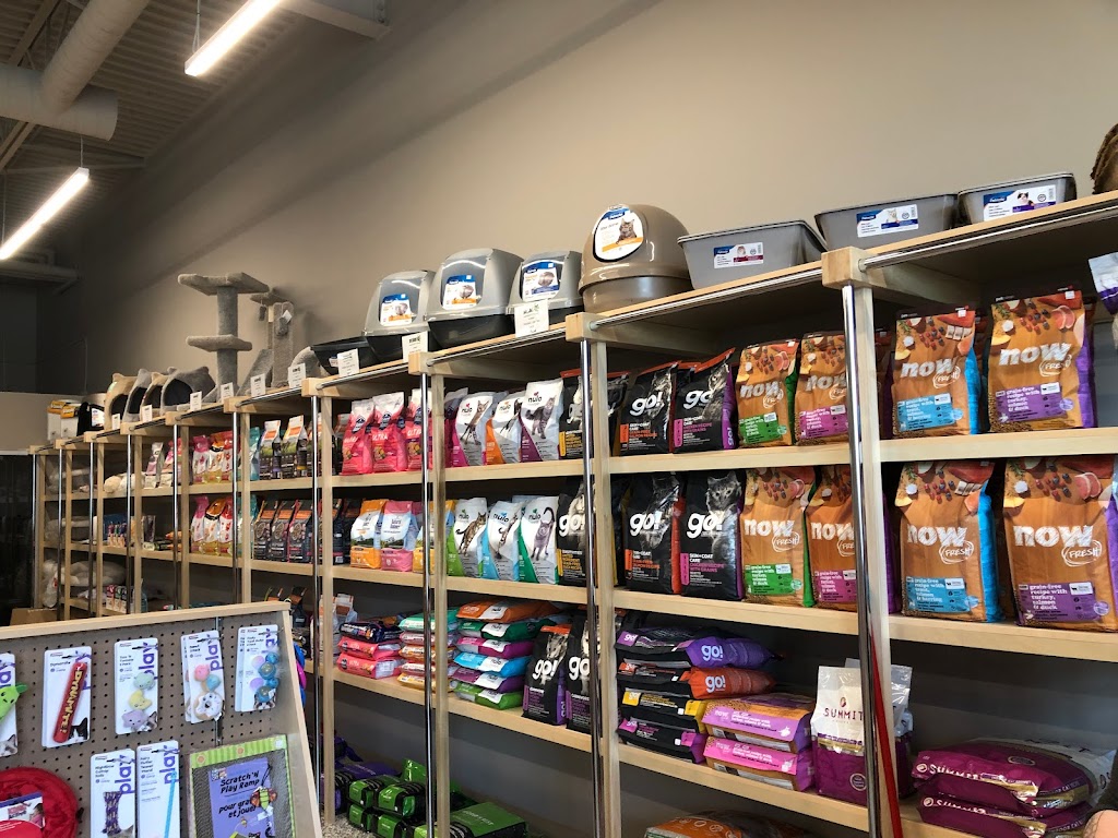 Pet Planet Greenwich | 55 Greenbriar Dr NW Unit 120, Calgary, AB T3B 6M3, Canada | Phone: (587) 956-7936
