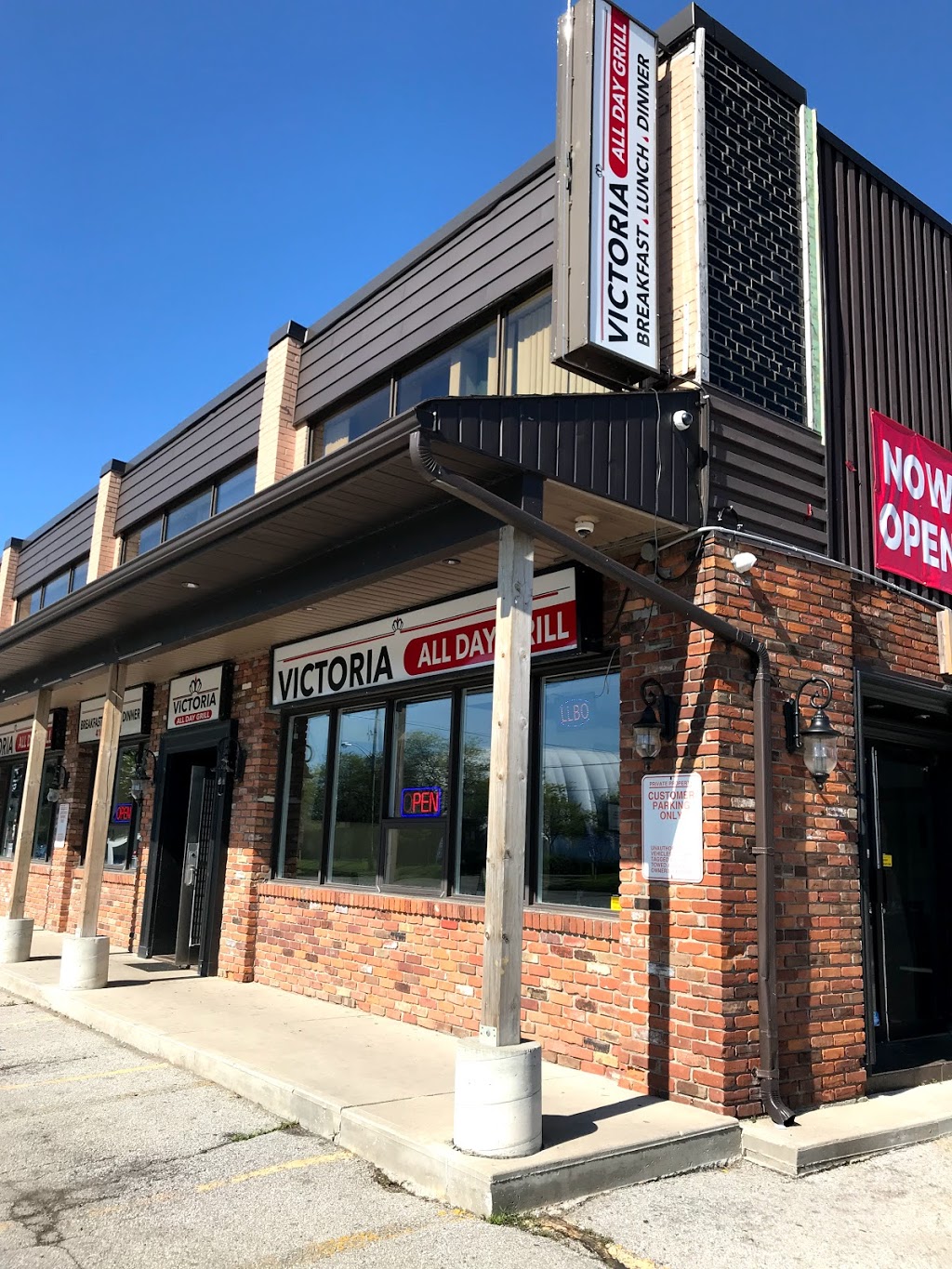Victoria All Day Grill | 646 Danforth Rd, Scarborough, ON M1K 1G2, Canada | Phone: (416) 266-0101