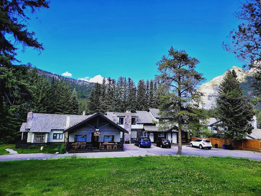 Elkhorn Lodge | 124 Spray Ave, Banff, AB T1L 1A1, Canada | Phone: (403) 762-2299