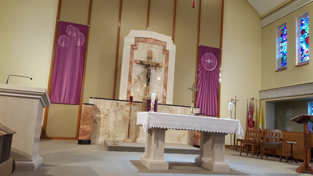 St Gertrudes Catholic Church | 690 King St E, Oshawa, ON L1H 1G5, Canada | Phone: (905) 433-0828