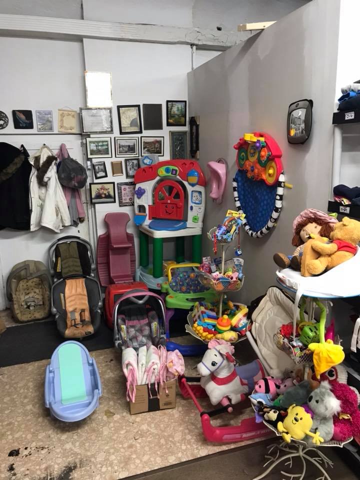 Dennises More Fore Less Thrift Store | 1948 Seneca St, Buffalo, NY 14210, USA | Phone: (716) 563-4760
