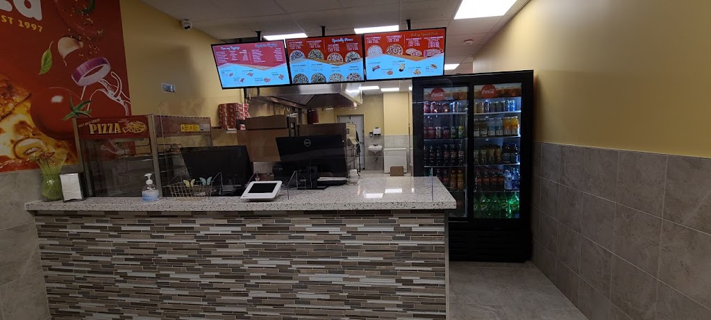 Popular Pizza | 3062 Hurontario St, Mississauga, ON L5B 1N7, Canada | Phone: (905) 874-4242