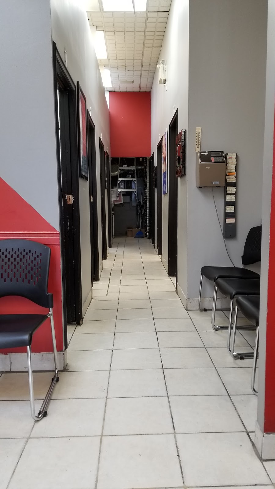 Silver Salon | 8975 Chinguacousy Rd, Brampton, ON L6Y 0B7, Canada | Phone: (905) 457-8700