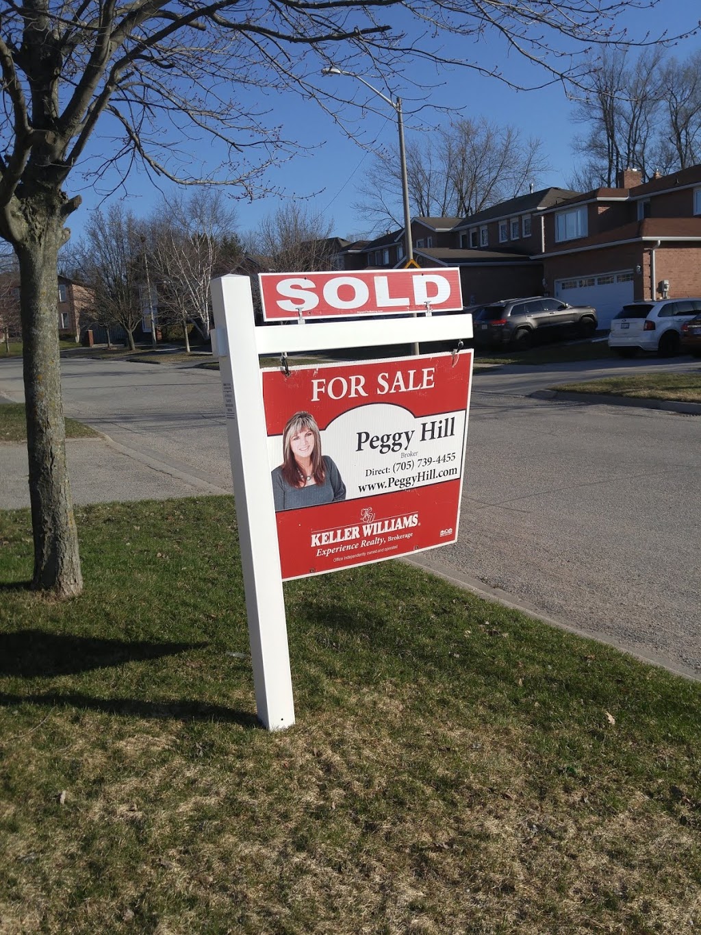 The Peggy Hill Team - Barrie Real Estate Agents | 374 Huronia Rd, Barrie, ON L4N 8Y9, Canada | Phone: (705) 739-4455