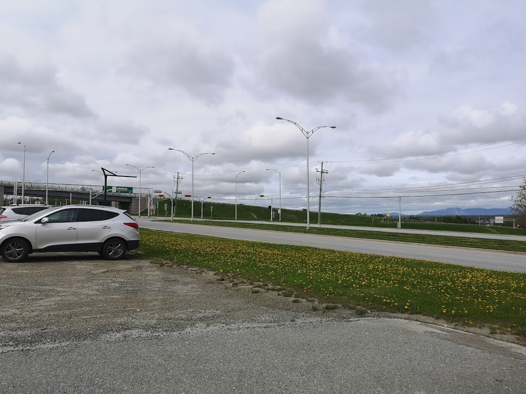 Aréna Mont-Ste-Anne | 2100 Chemin de Sainte-Catherine, Sherbrooke, QC J1N 3V5, Canada | Phone: (819) 562-3013