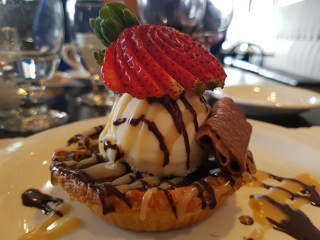 Restaurant La Pointe à Bernard | 692 4e rue de la Pointe, Shawinigan, QC G9N 1G8, Canada | Phone: (819) 537-5553