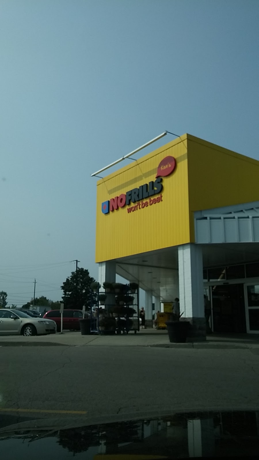 Chub & Nikkis No Frills | 1866 Lansdowne St W, Peterborough, ON K9K 1R5, Canada | Phone: (866) 987-6453