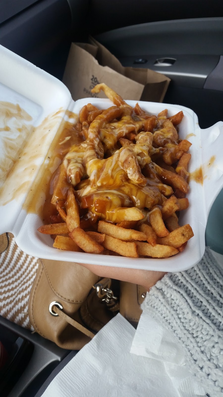 Juniors Restaurant | 1019 McPhillips St, Winnipeg, MB R2X 2K6, Canada | Phone: (204) 589-6777