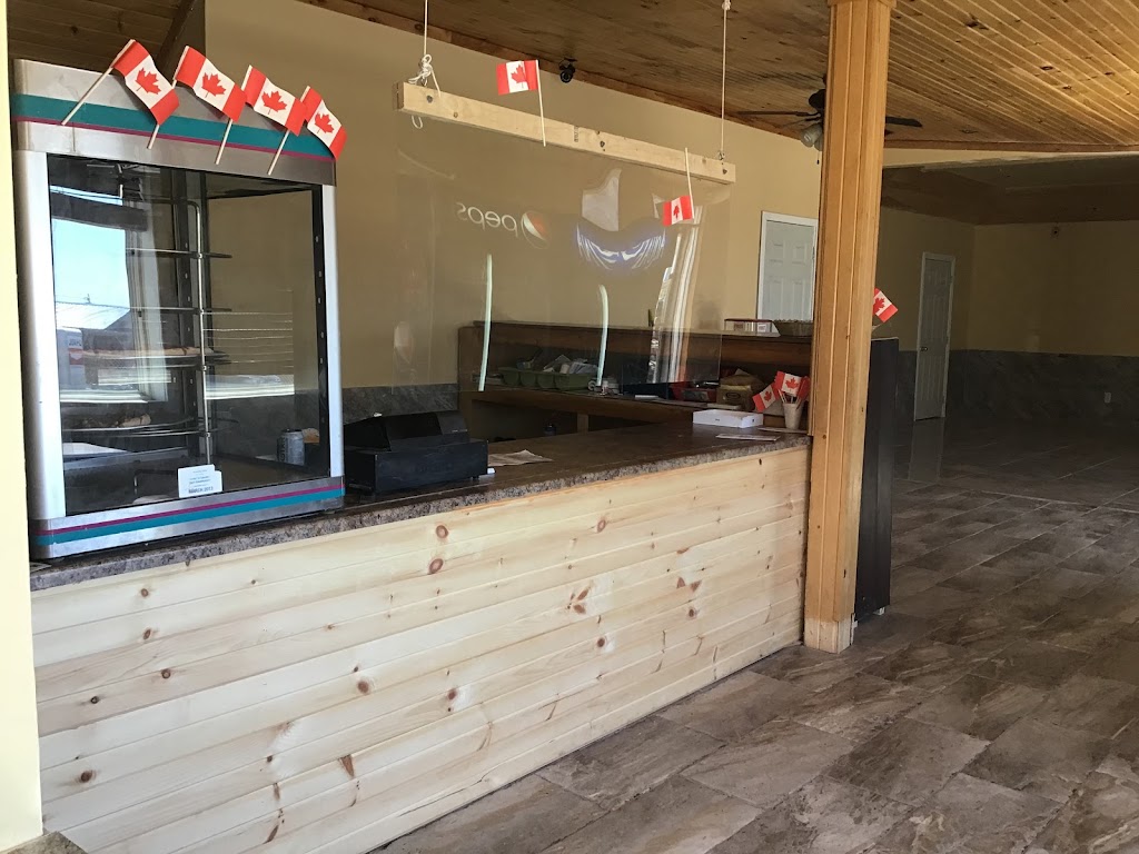 Harbour View Pizza & Convenience | 10252 Durham St, Pugwash, NS B0K 1L0, Canada | Phone: (902) 243-2222