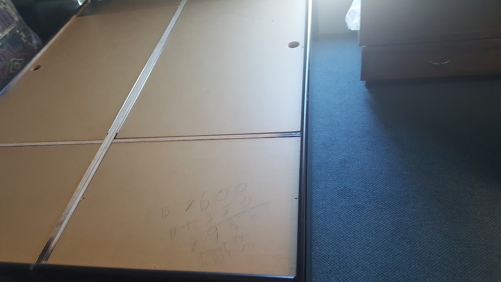 Gold Oak Customs Furniture Ltd | 13140 80 Ave, Surrey, BC V3W 3B2, Canada | Phone: (604) 596-2140