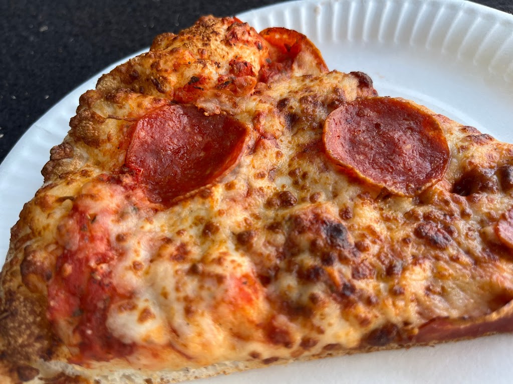 Gusto Pizza Wings | 379 Hamilton Rd, London, ON N5Z 1R7, Canada | Phone: (519) 601-4455