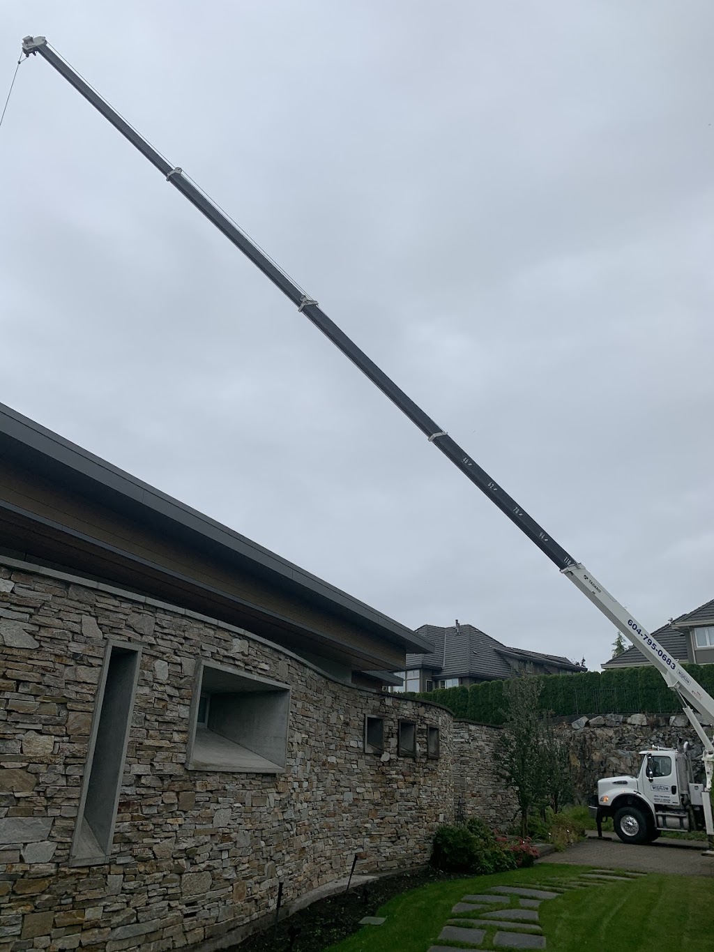 Wishlow Crane | 6736 Henry St, Chilliwack, BC V2R 2Z9, Canada | Phone: (604) 795-0683
