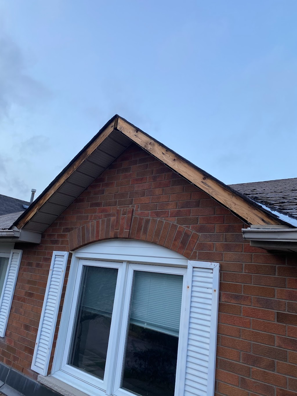 Cover Up Roofing | 15 Edenmills Dr, Scarborough, ON M1E 4L1, Canada | Phone: (647) 500-0903