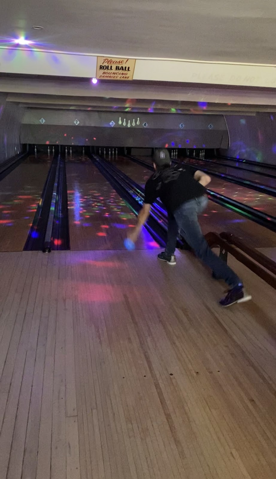 Right Up My Alley Bowling Centre & Restaurant | 421 Victoria St N, Tweed, ON K0K 3J0, Canada | Phone: (613) 478-5757