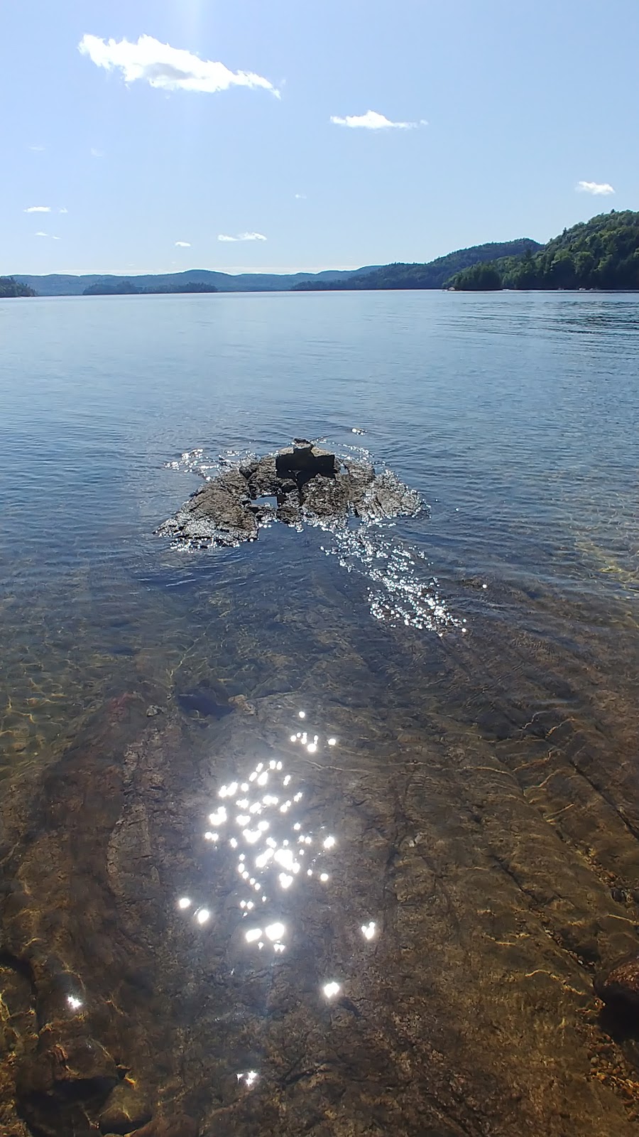Parc régional du Poisson Blanc | 37 Chemin de la Truite, Notre-Dame-du-Laus, QC J0X 2M0, Canada | Phone: (819) 767-2999